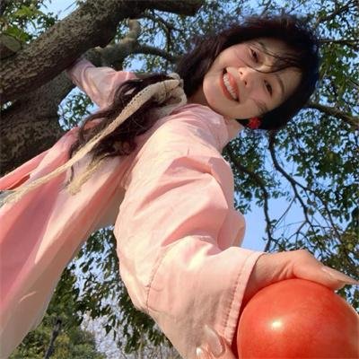 被指控的女人